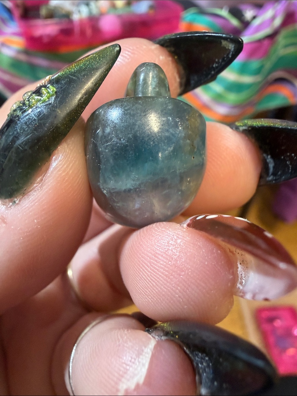 Blue Crystal Skull Charm Pendant - fluorite mini crystal figurine - Picture 4 of 5